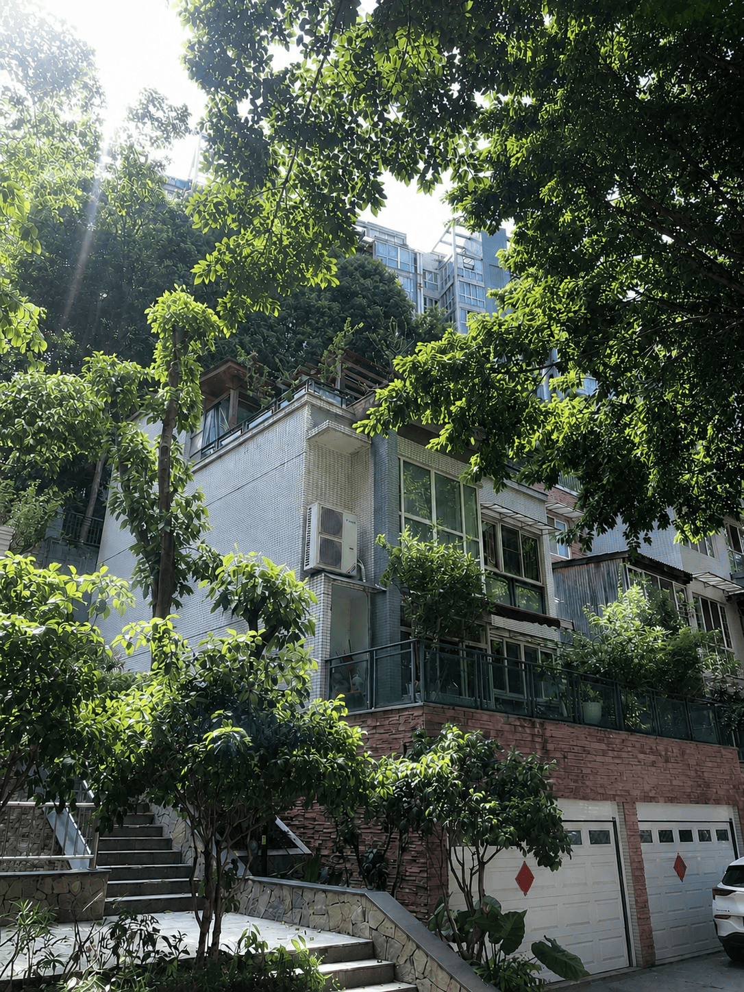东营岛居岁月从容升级：小小岛老别墅加装蒂升悦行款电梯